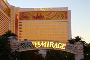 MGM Resorts Continues Asset-Light Strategy, Putting The Mirage up for Sale in Las Vegas