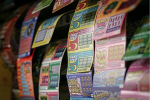 Texan Woman Faces 15 Years in Prison for Stealing Cousin’s $1m New York Lottery Prize