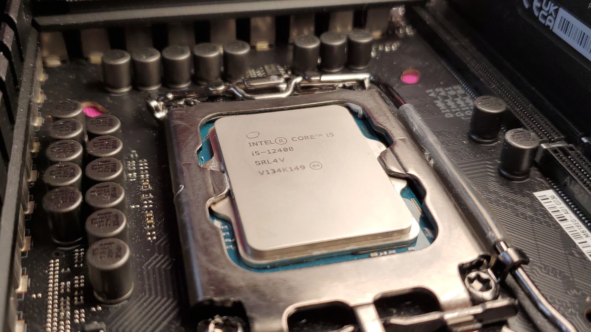 Intel Core i9 LGA 1700. I5 12400. Elkhart Lake CPU.