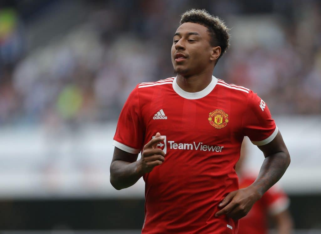 Lingard must play cards right in choosing next club