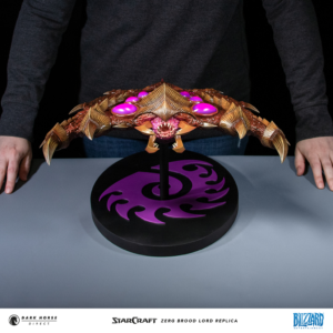 StarCraft: Dark Horse's Zerg Brood Lord Statue is Disgustingly Amazing