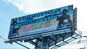 Final Fantasy 14 players use real life billboards to advertise in-game beach party event