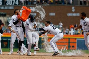 Padres vs. Tigers: Playing down to the opponent