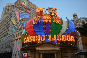 Macau COVID Outbreak Prompts First Casino Closure Since Pandemic Began