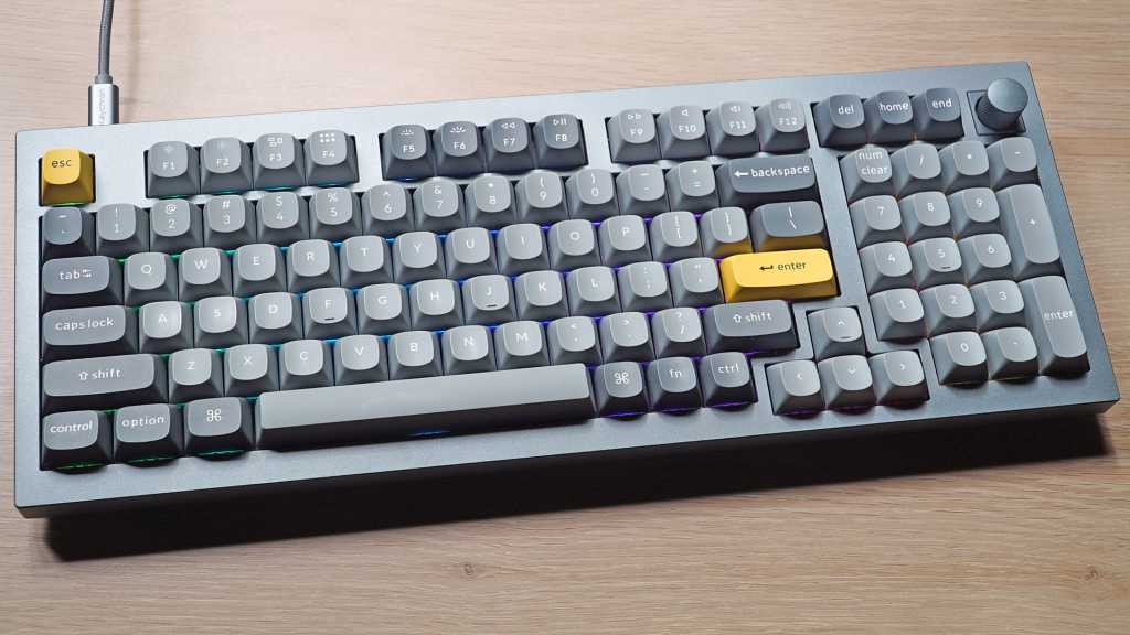 Keychron Q5 keyboard header