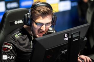 [LIVE] BLAST results, EPL preview, and first-hand RMR qualifier insight with smooya on HLTV Confirmed