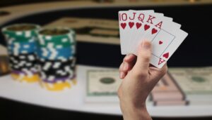 7 Card Stud and Texas Hold’em – Pros and Cons