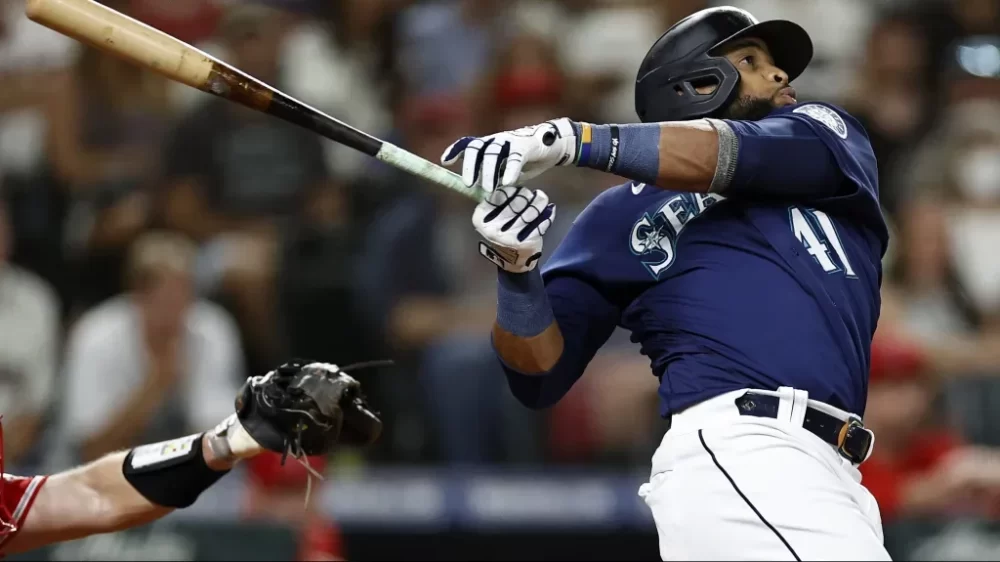 With Carlos Santana And Solid Pitching Mariners Breeze Past Angels 9-1
