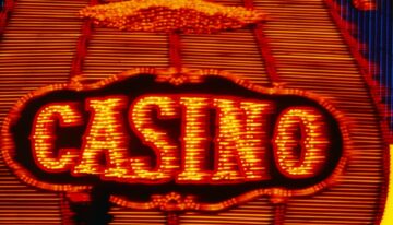 Live Casinos vs Online Casinos: Which One Is Better?