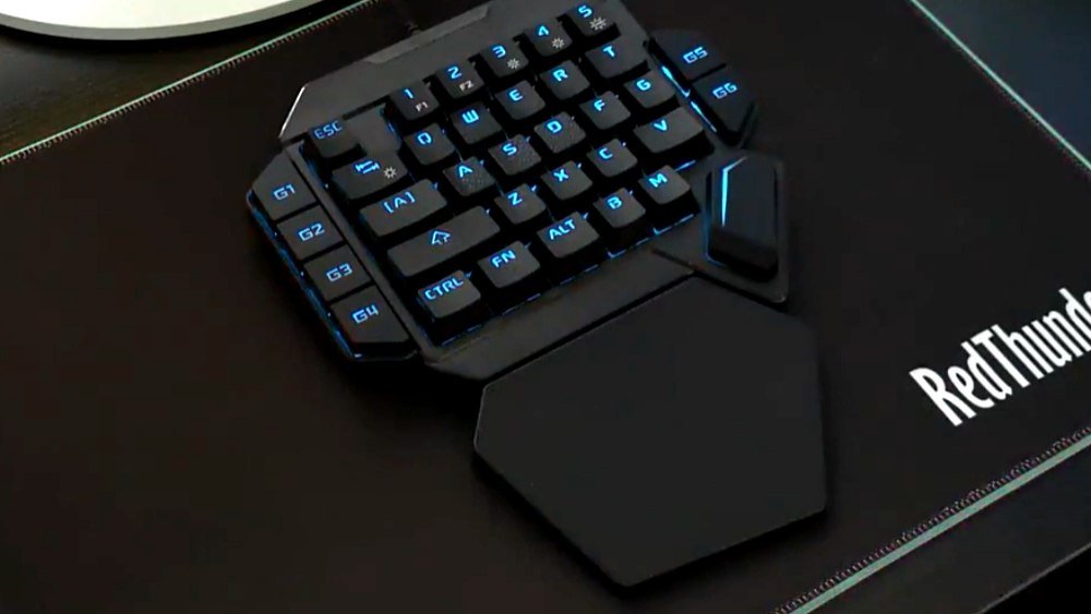Red Thunder G92 One-Handed Keyboard