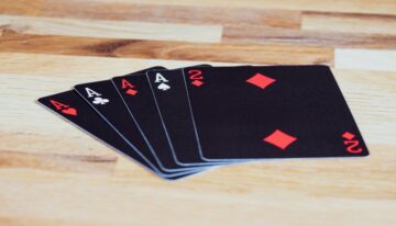 Poker Blinds Explained – How Does It Work? | JeetWin Blog