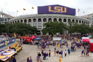 LSU Football Coach Changes Team's Injury Reporting Policy