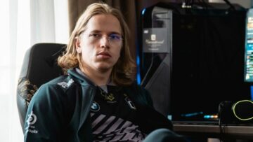 Is Topson Considering Offlane Switch?
