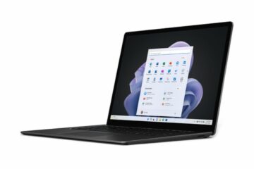 Save $450 on Microsoft's wonderfully lightweight Surface laptop