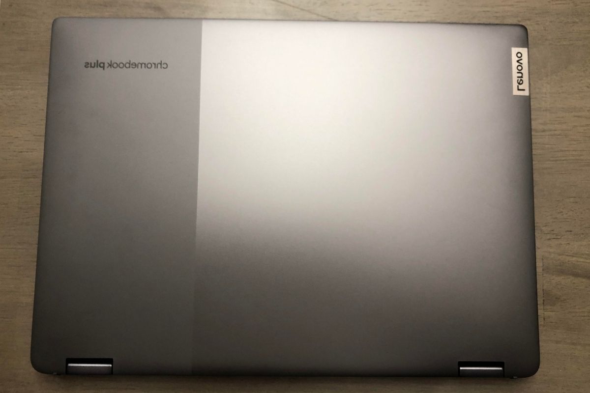 Lenovo Flex 5i Chromebook Plus design