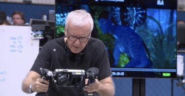 Watch James Cameron use a virtual camera to direct Avatar: The Way of Water