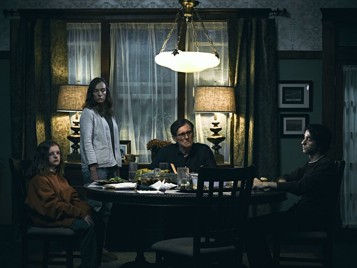 hereditary - toni colette and cast