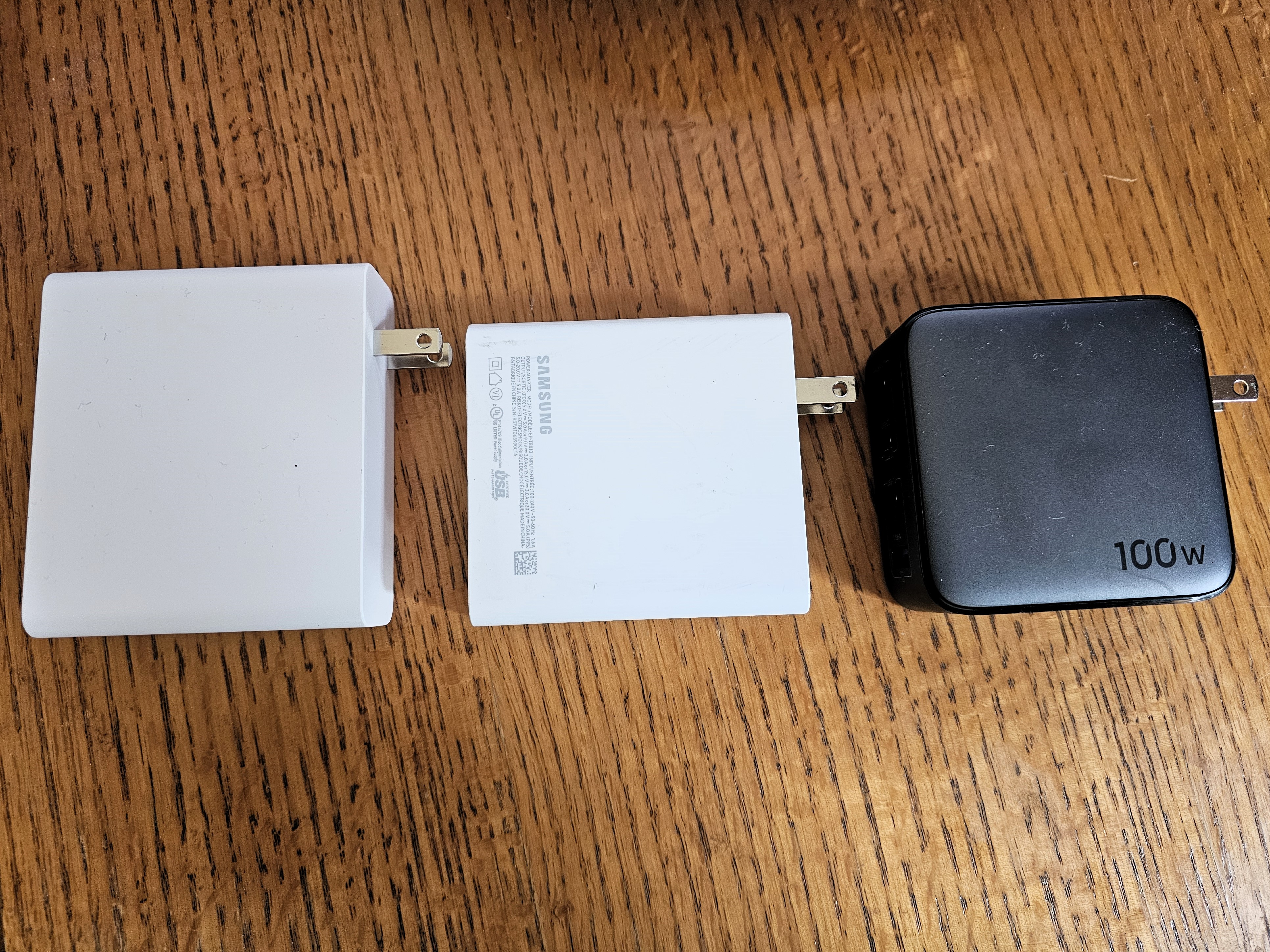 Samsung Galaxy Book4 Ultra chargers